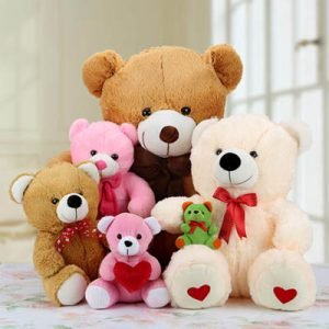 Peluches : des compagnons doux pour petits et grands