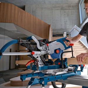 Bosch SCIE À ONGLET SANS FIL